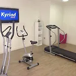 호텔 Kyriad 3*