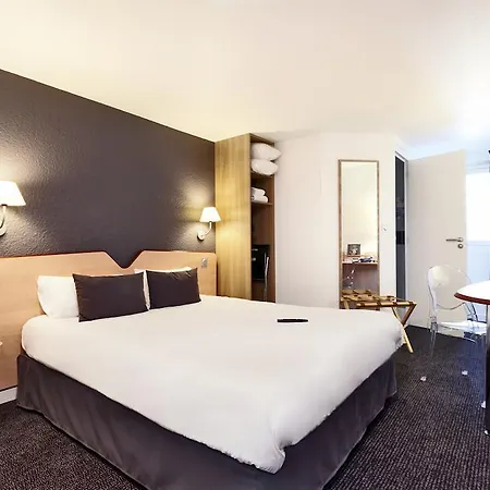 Hotel Kyriad 3*