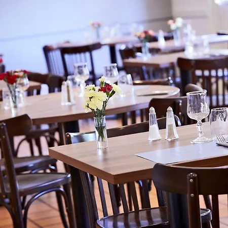 Kyriad Hotel