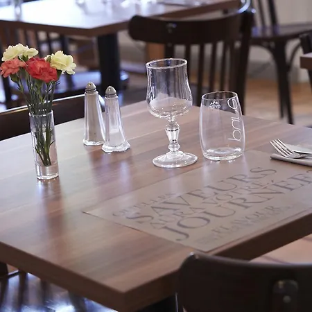 Ξενοδοχείο Kyriad 3*