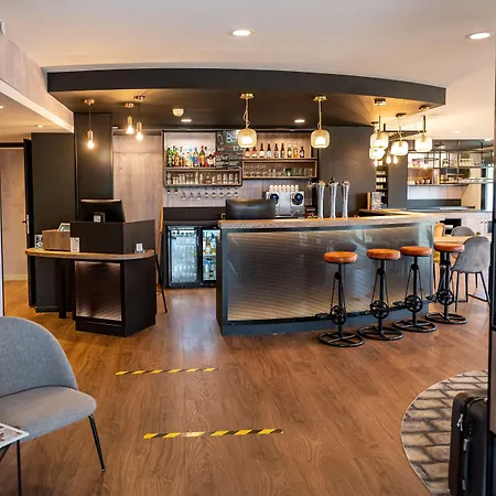 Ξενοδοχείο Kyriad 3*