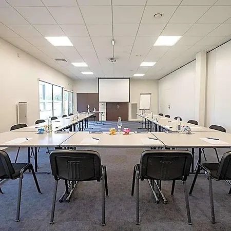Kyriad Hotel Laval (Mayenne)