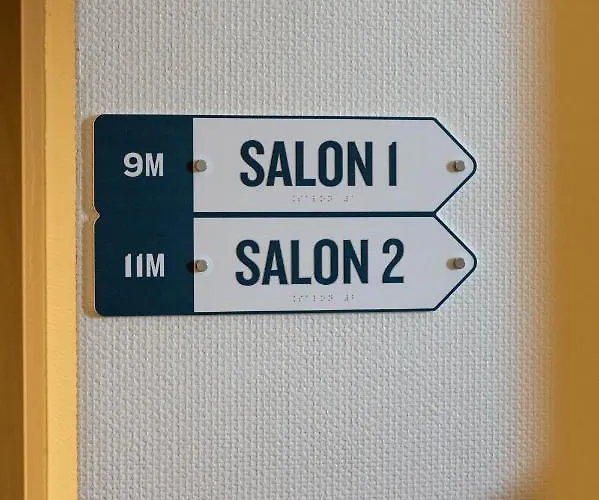 基里亚德拉瓦勒酒店 酒店