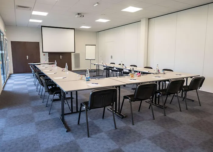 Kyriad Laval (Mayenne)